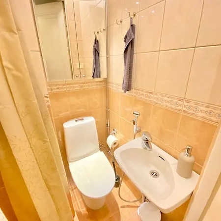 Private And Bathroom In The Center Helsinki